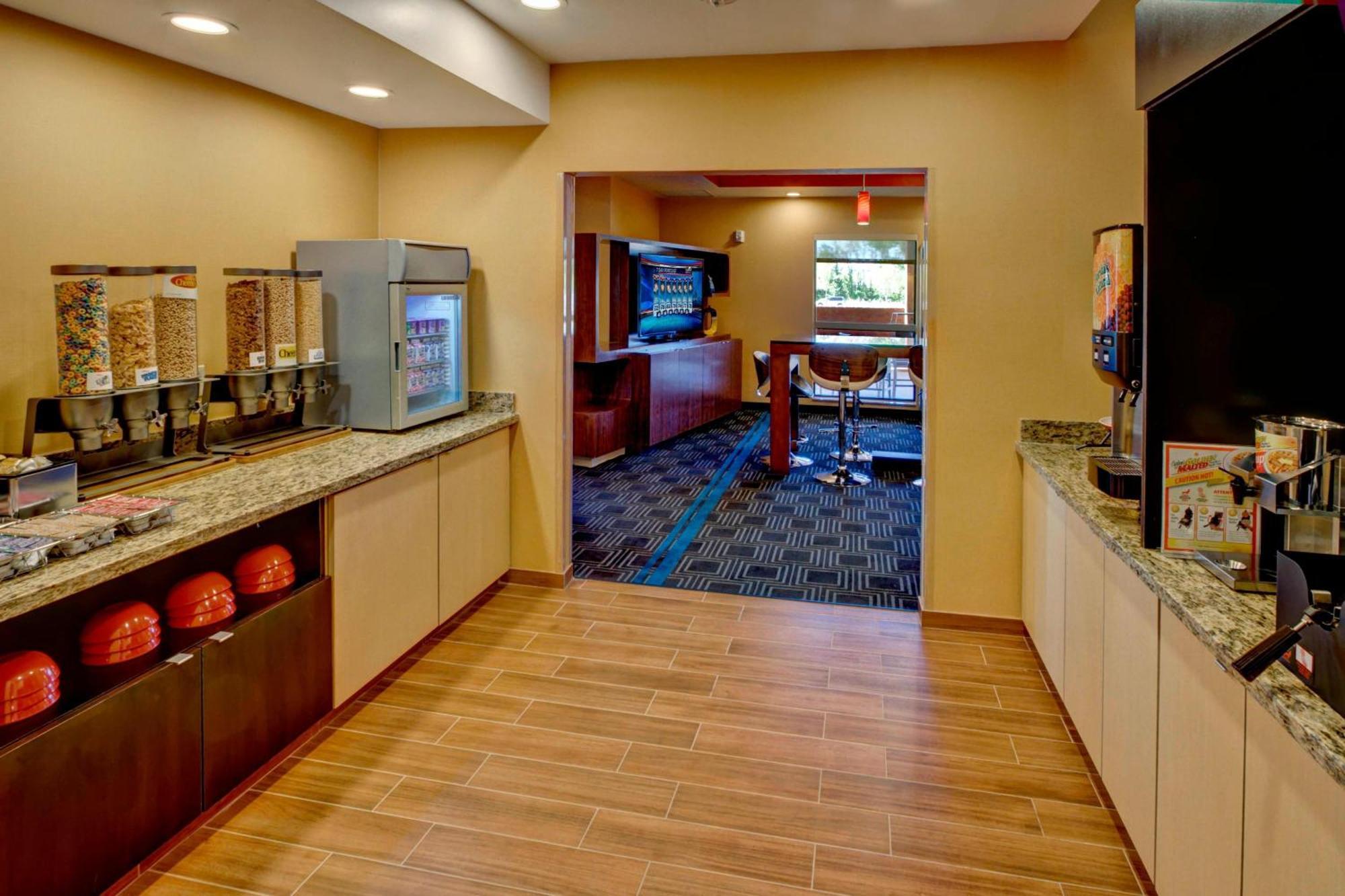 Towneplace Suites Oklahoma City Airport Exterior foto